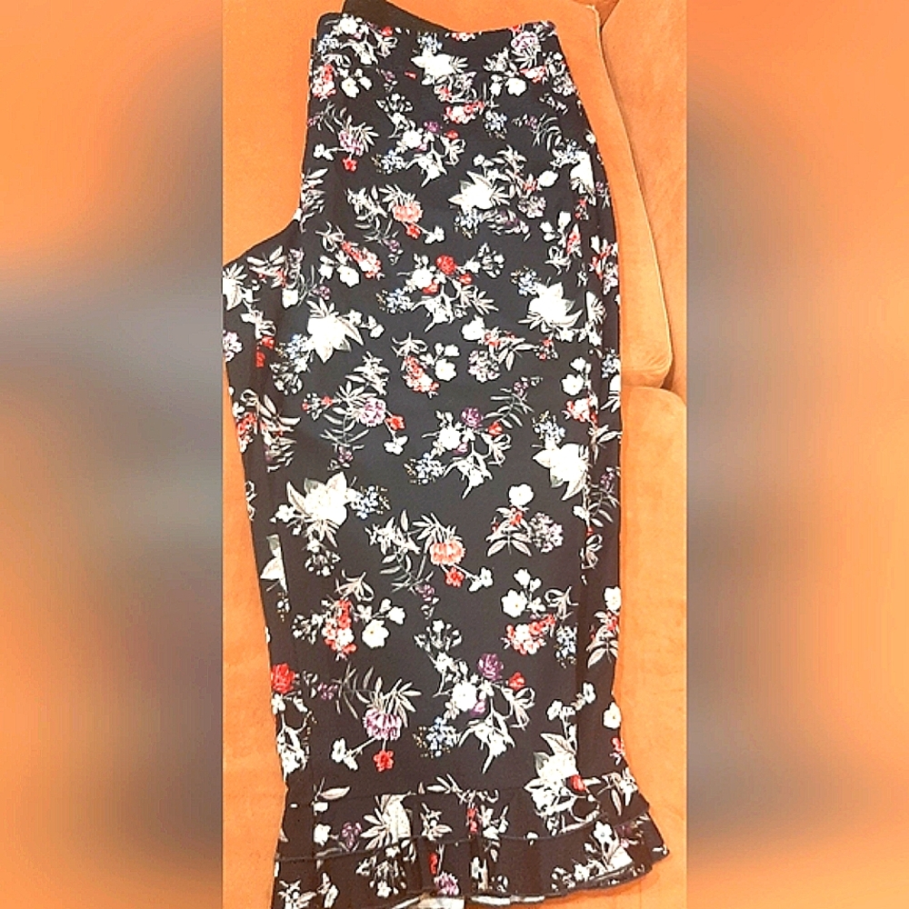 26W Ankle Pants, Black Floral, Lane Bryant
